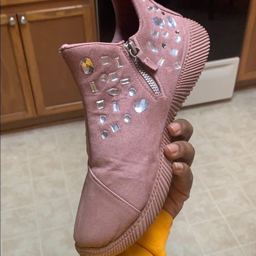 Shoes - Picture 3 of 3